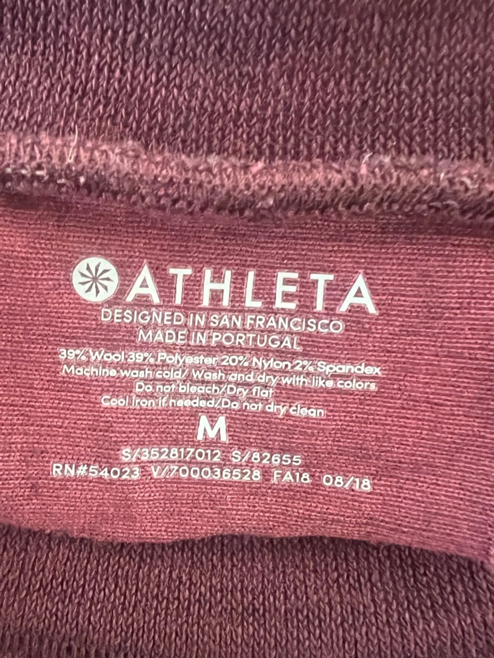 Athleta Ruched Long Sleeve Outdoor Top (M) - Picture 3 of 3